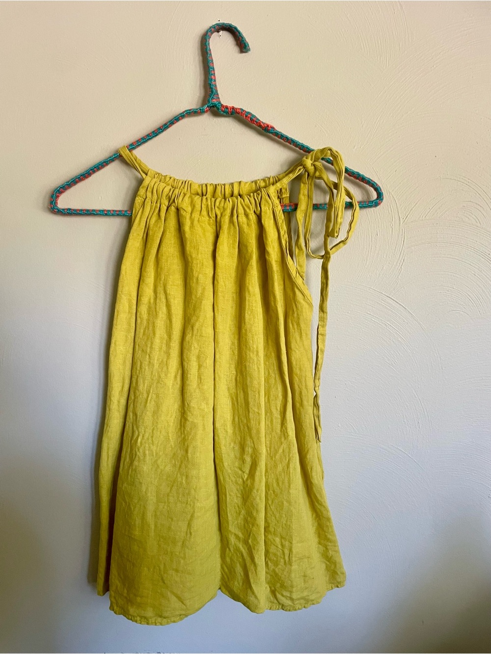 Bellambia Sleeveless Linen Top